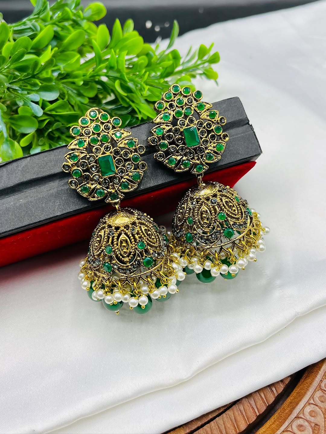 Elegant Traditional Jhumka – Timeless Handcrafted Beauty