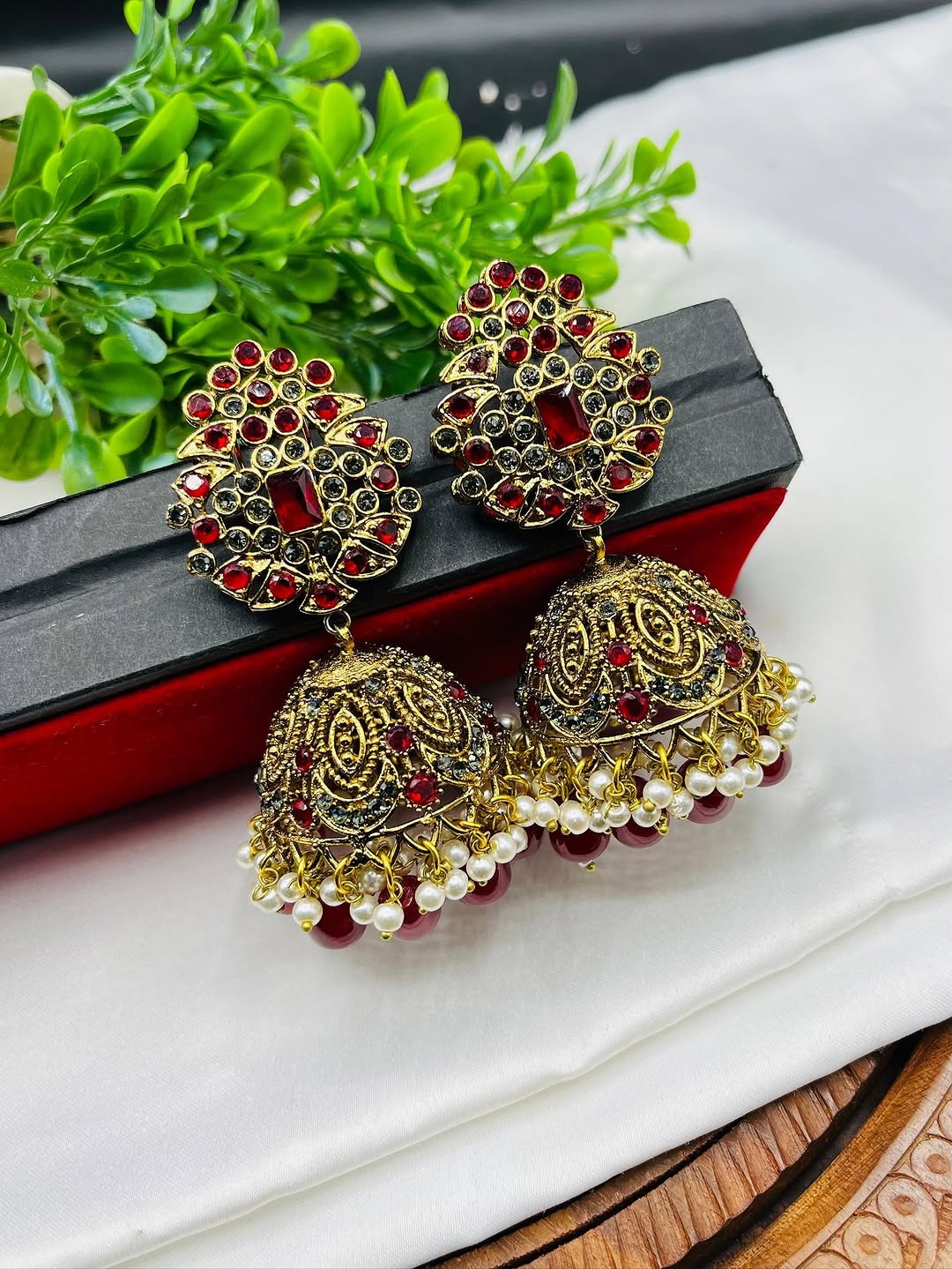 Elegant Traditional Jhumka – Timeless Handcrafted Beauty