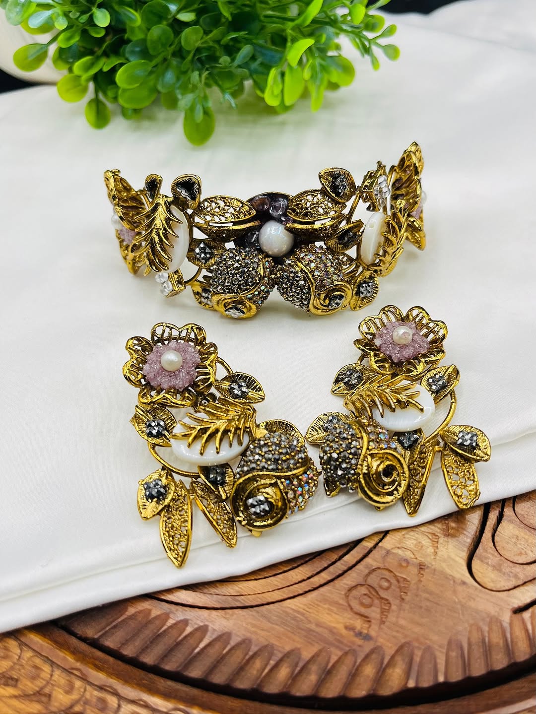 3D Designer Handmade Choker – Premium Artisan Craftwork