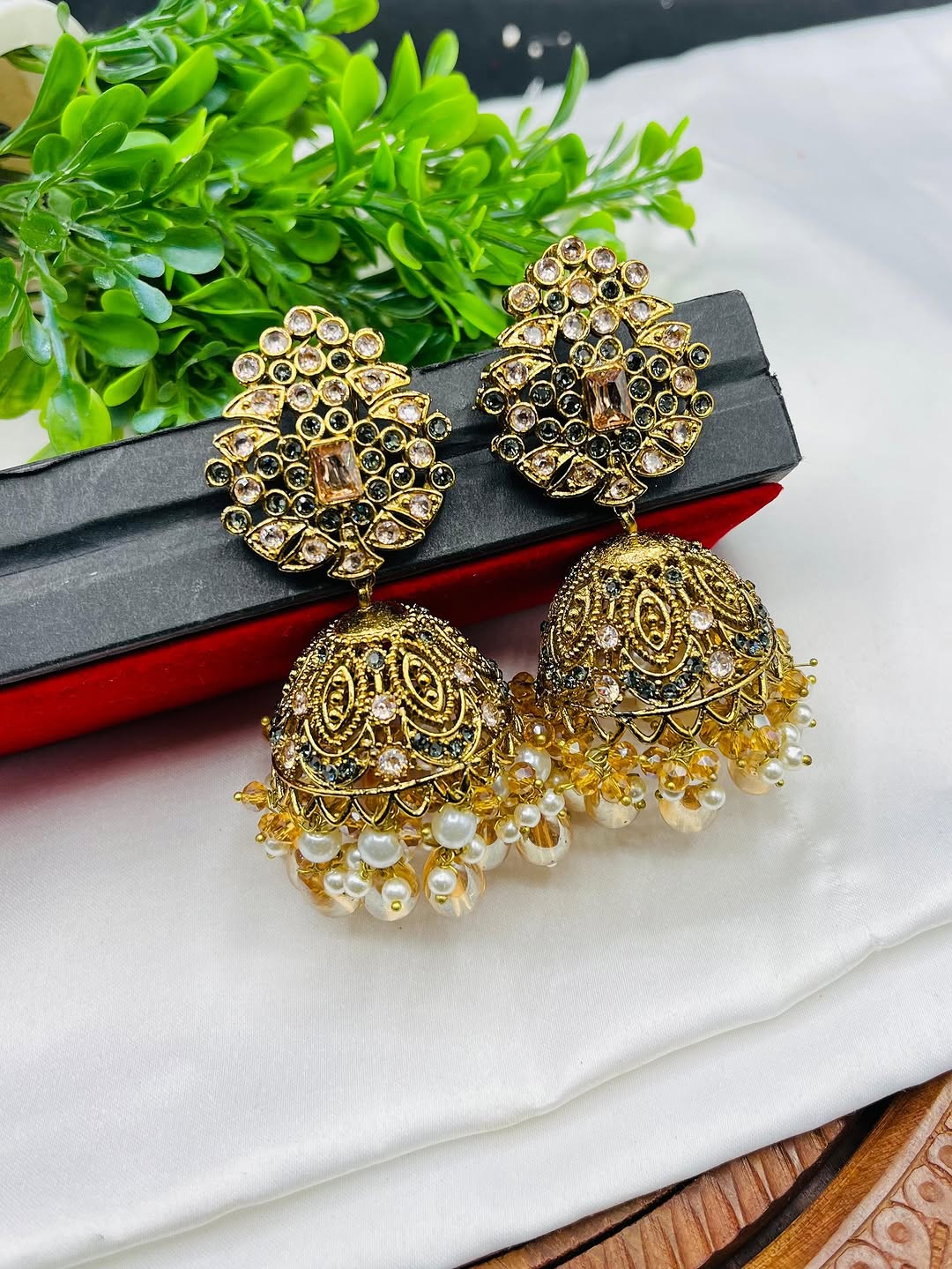 Elegant Traditional Jhumka – Timeless Handcrafted Beauty