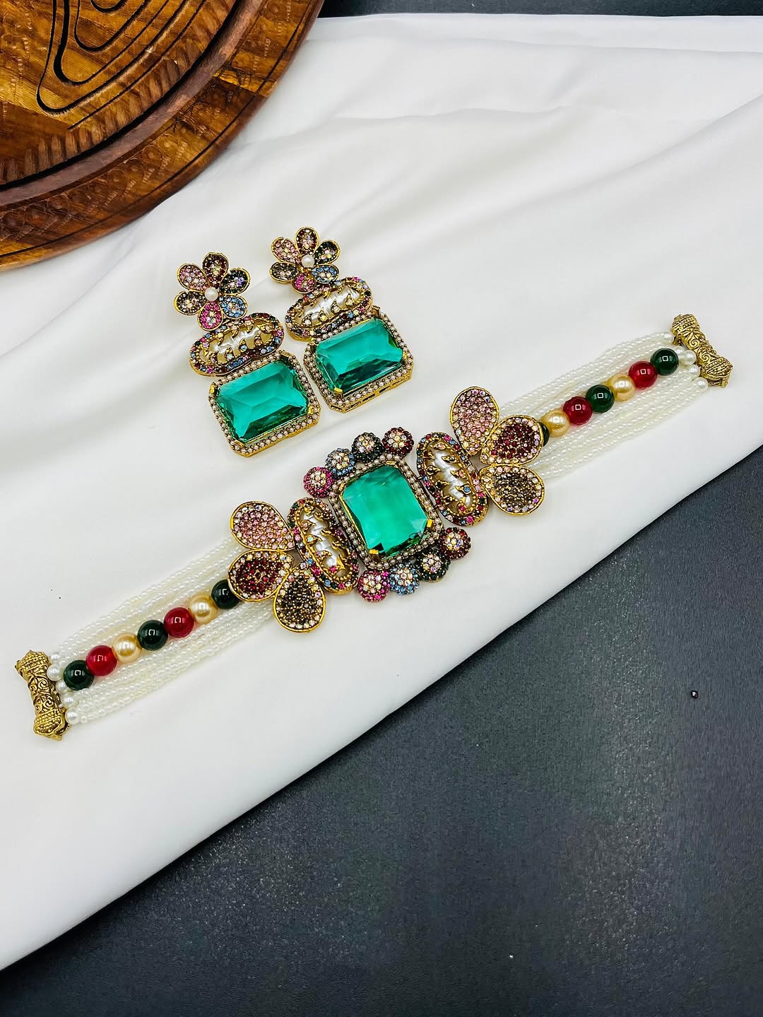 Artisan Crafted Doublet Stone Choker – Premium Finish Designer Piece