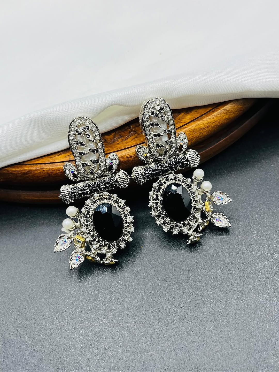 Antique Gold Turkish Earrings – Classic Ottoman-Inspired Beauty