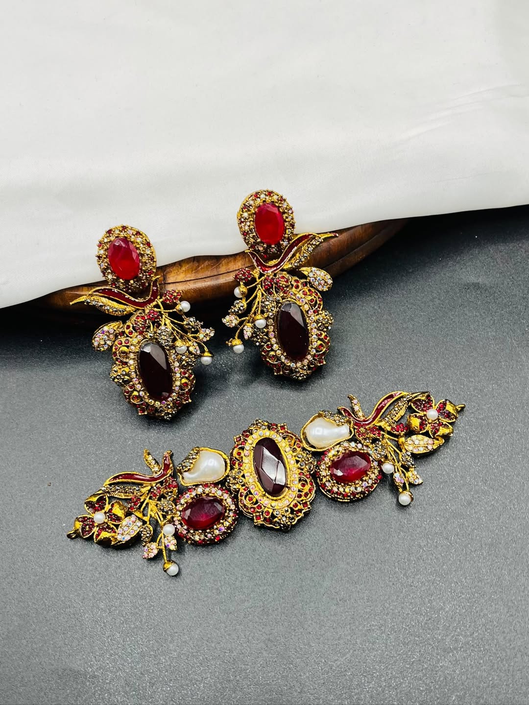 Luxury Choker Necklace Set – Timeless Statement Piece