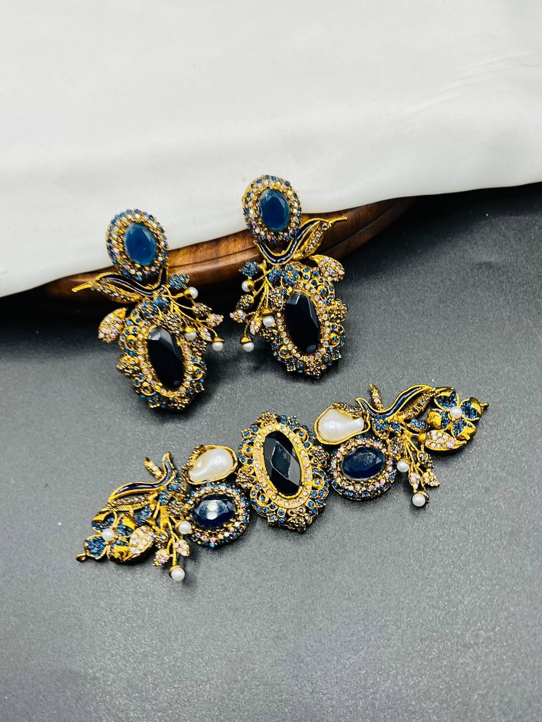 Luxury Choker Necklace Set – Timeless Statement Piece