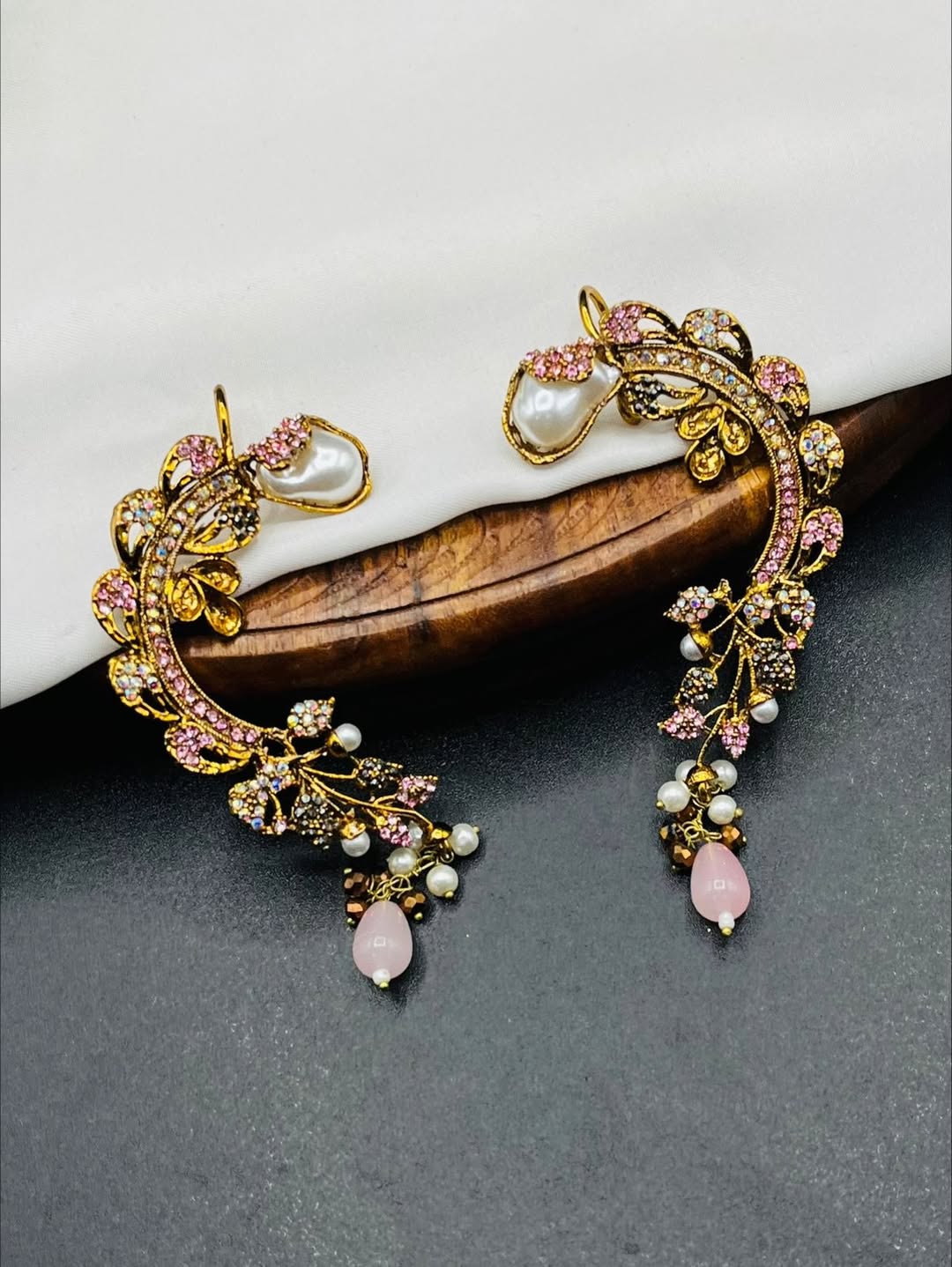 Premium Earcuff – Bold, Eye-Catching Jewelry for Women