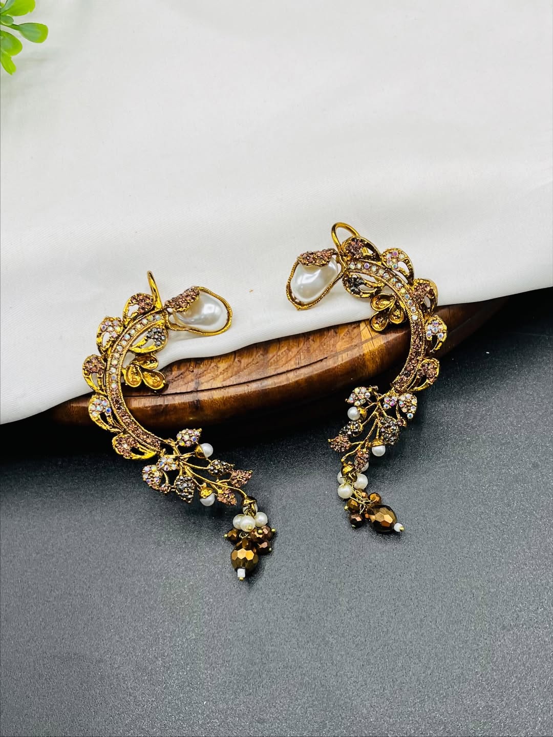 Premium Earcuff – Bold, Eye-Catching Jewelry for Women