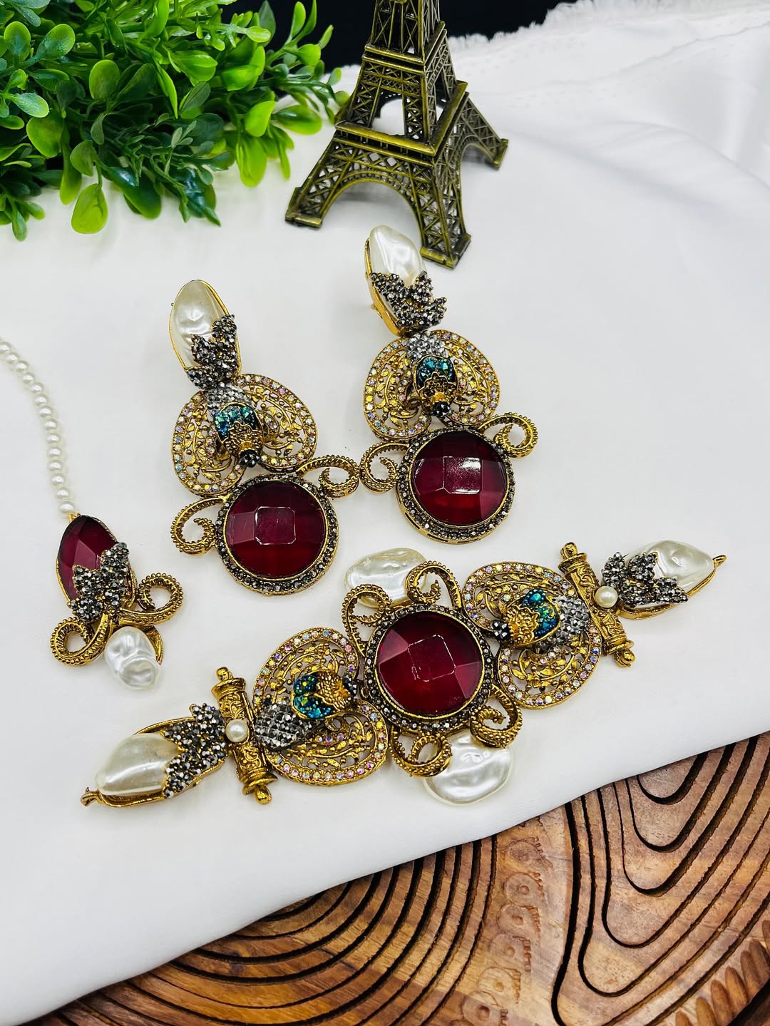 Classic Doublet Stone Set – Bold, Elegant & Timeless Design