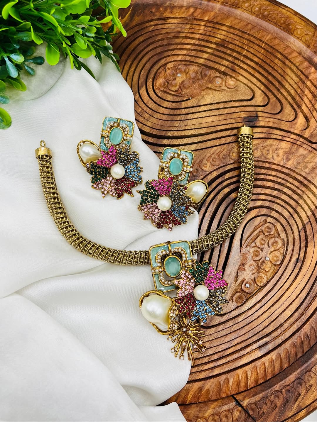 Turkish Hasli Necklace – Adjustable Neckline for Perfect Fit