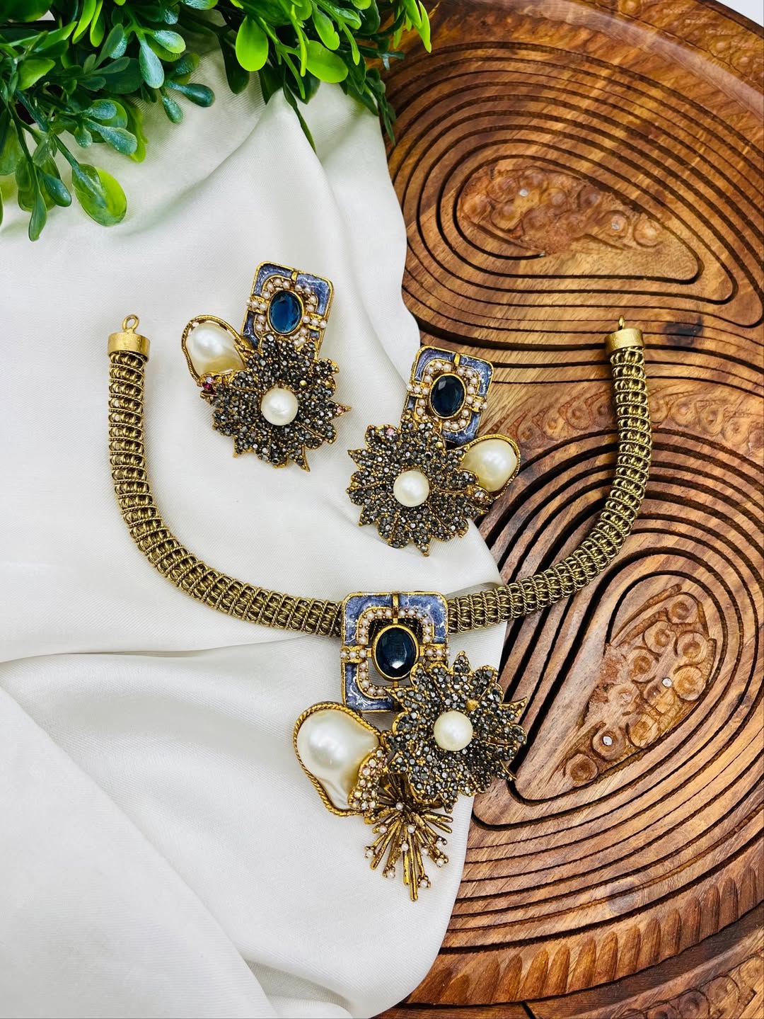 Turkish Hasli Necklace – Adjustable Neckline for Perfect Fit