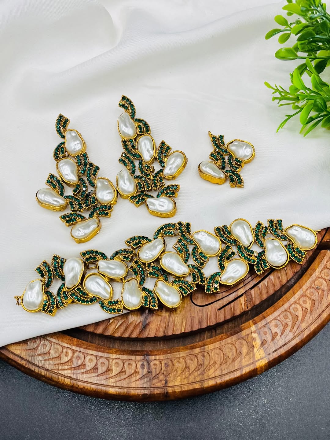 Luxury Turkish MOP Choker Necklace – Timeless Ethnic Design